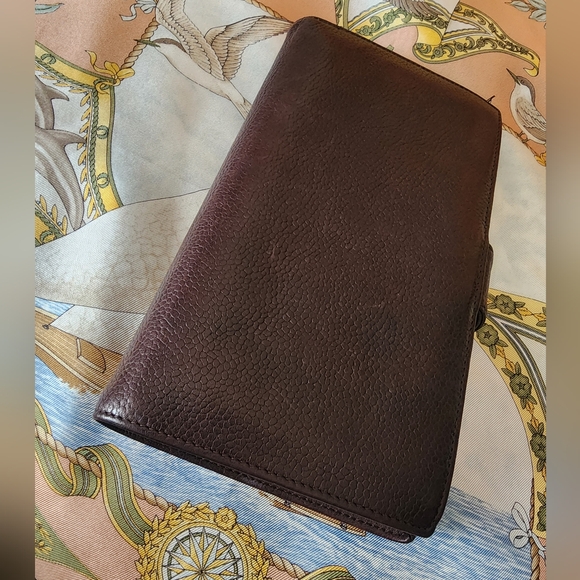 Chanel CC Embossed Caviar brown leather wallet - Picture 6 of 12